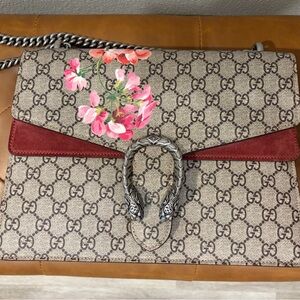 Gucci Blooms GG Dionysus Chain Shoulder Bag in Beige and Red (Medium)